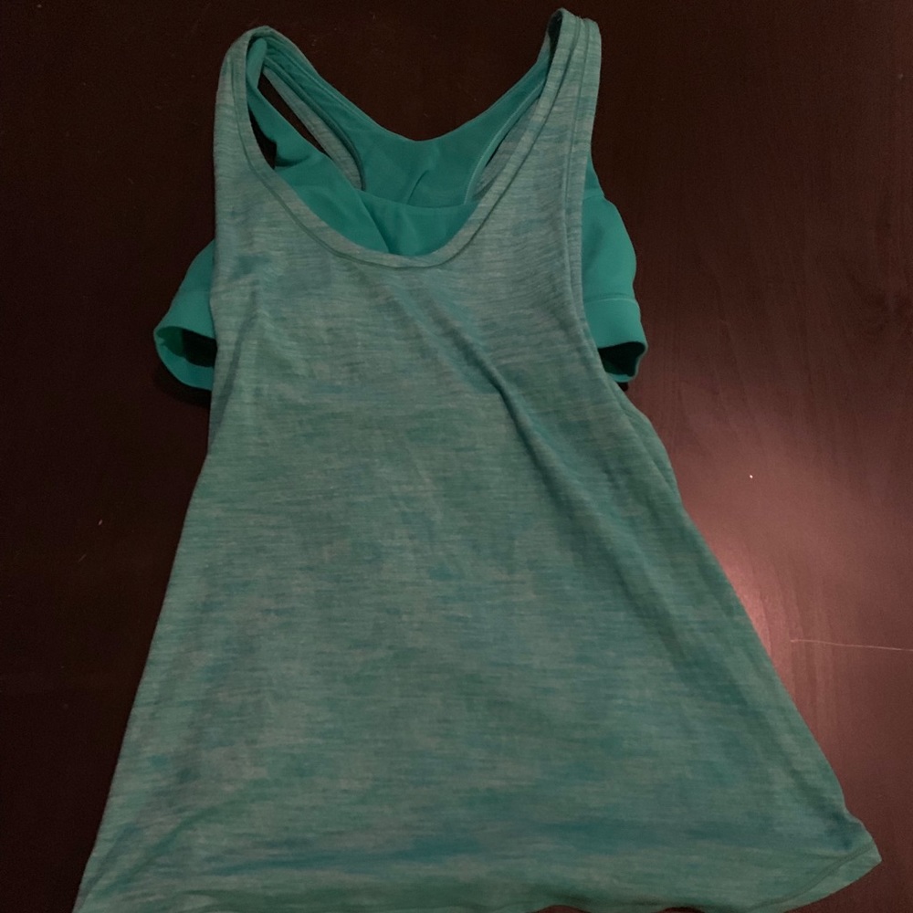 Lululemon tank top sports bra shirt size 6 medium
